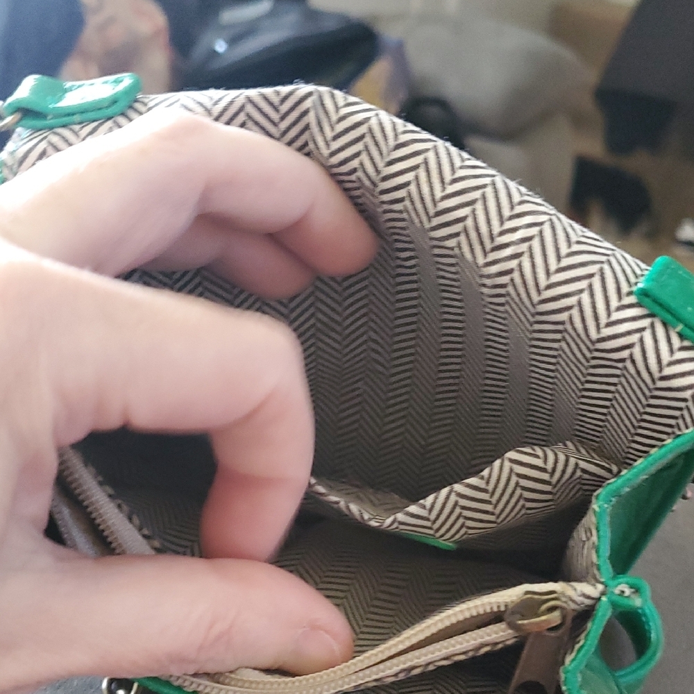 Steve Madden Green Crossbody Bag with Chain Strap - Picture 12 of 13